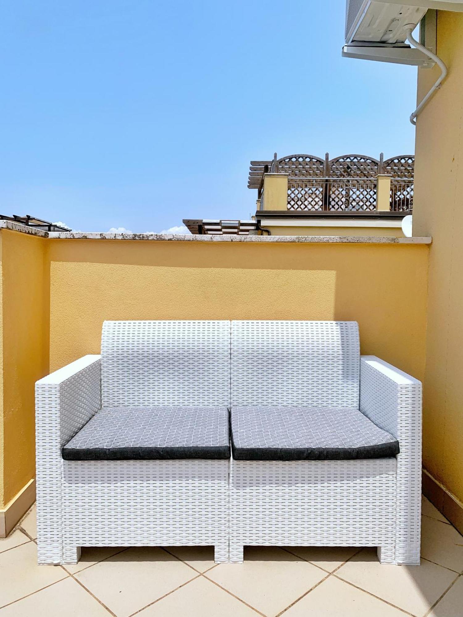 Anna'S House Solarium Terrace Apartment Pizzo  Bagian luar foto